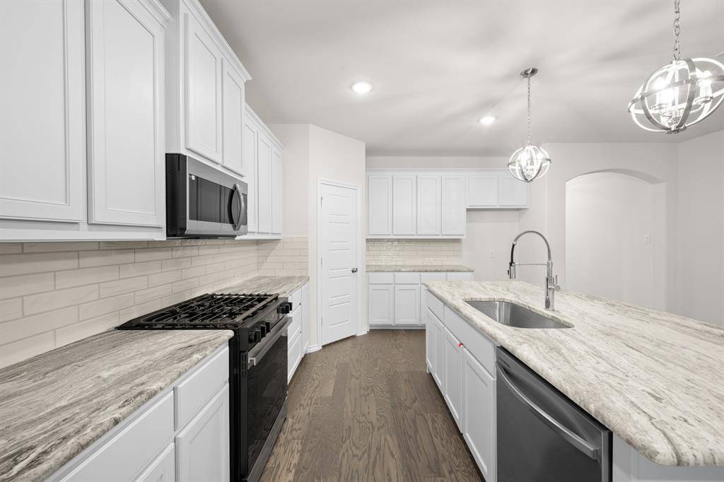 Joshua, TX 76058,7736 Gatevine Avenue