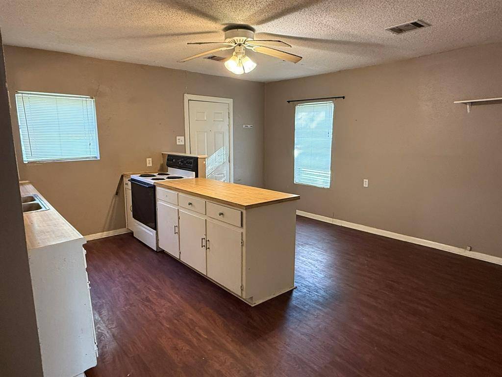 Waco, TX 76708,4216 Knoll Drive