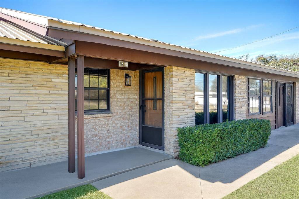 Cleburne, TX 76033,1911 Joslin Street