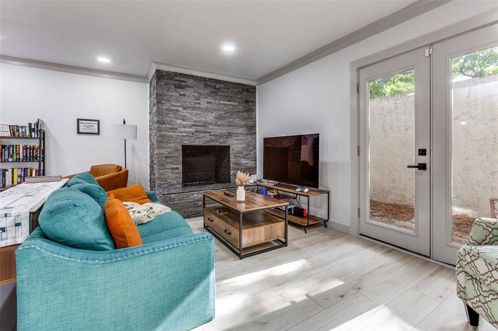 Dallas, TX 75206,5937 E University Boulevard #130