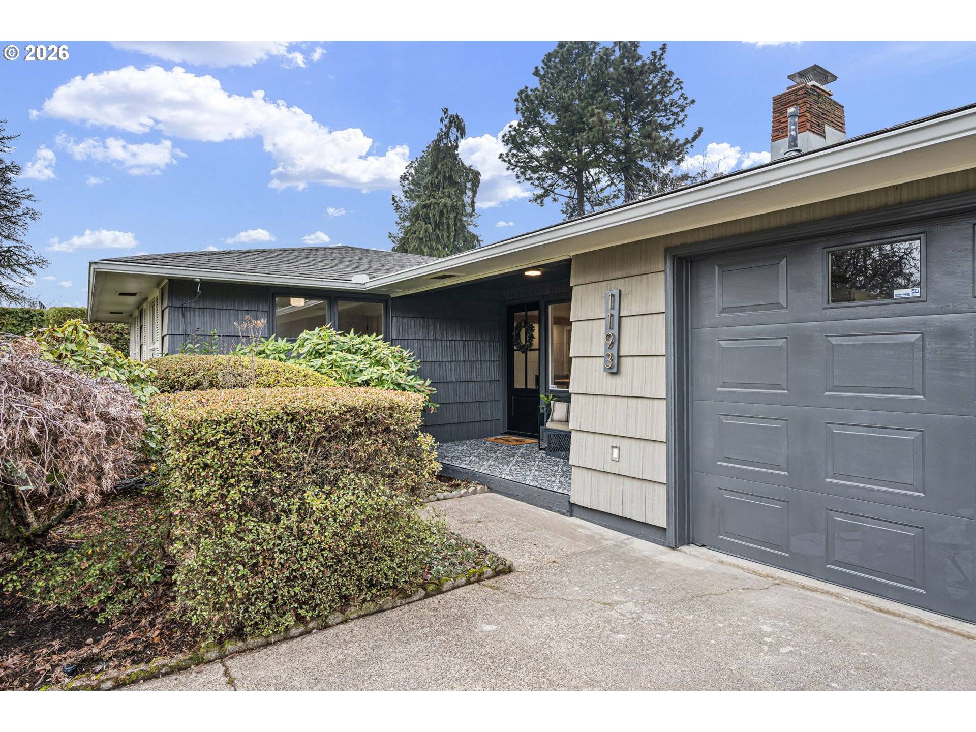 Eugene, OR 97401,1193 RIO GLEN DR