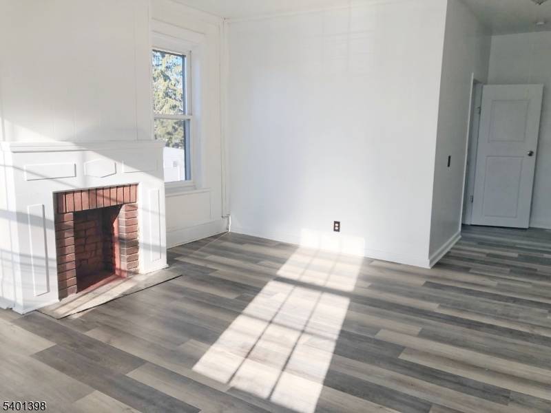 Roselle Boro, NJ 07203,227 E 3rd Ave #2