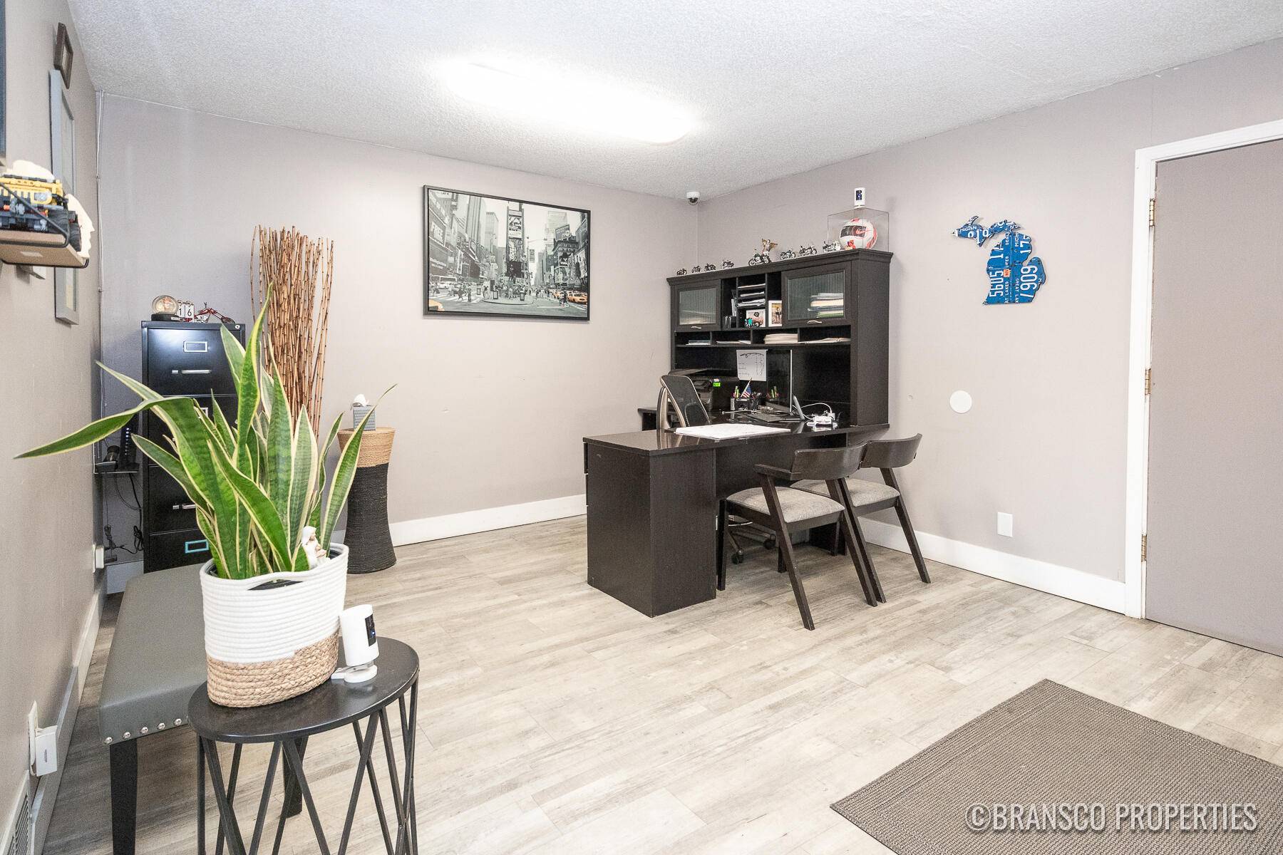 Grand Rapids, MI 49548,2960 Division AVE S