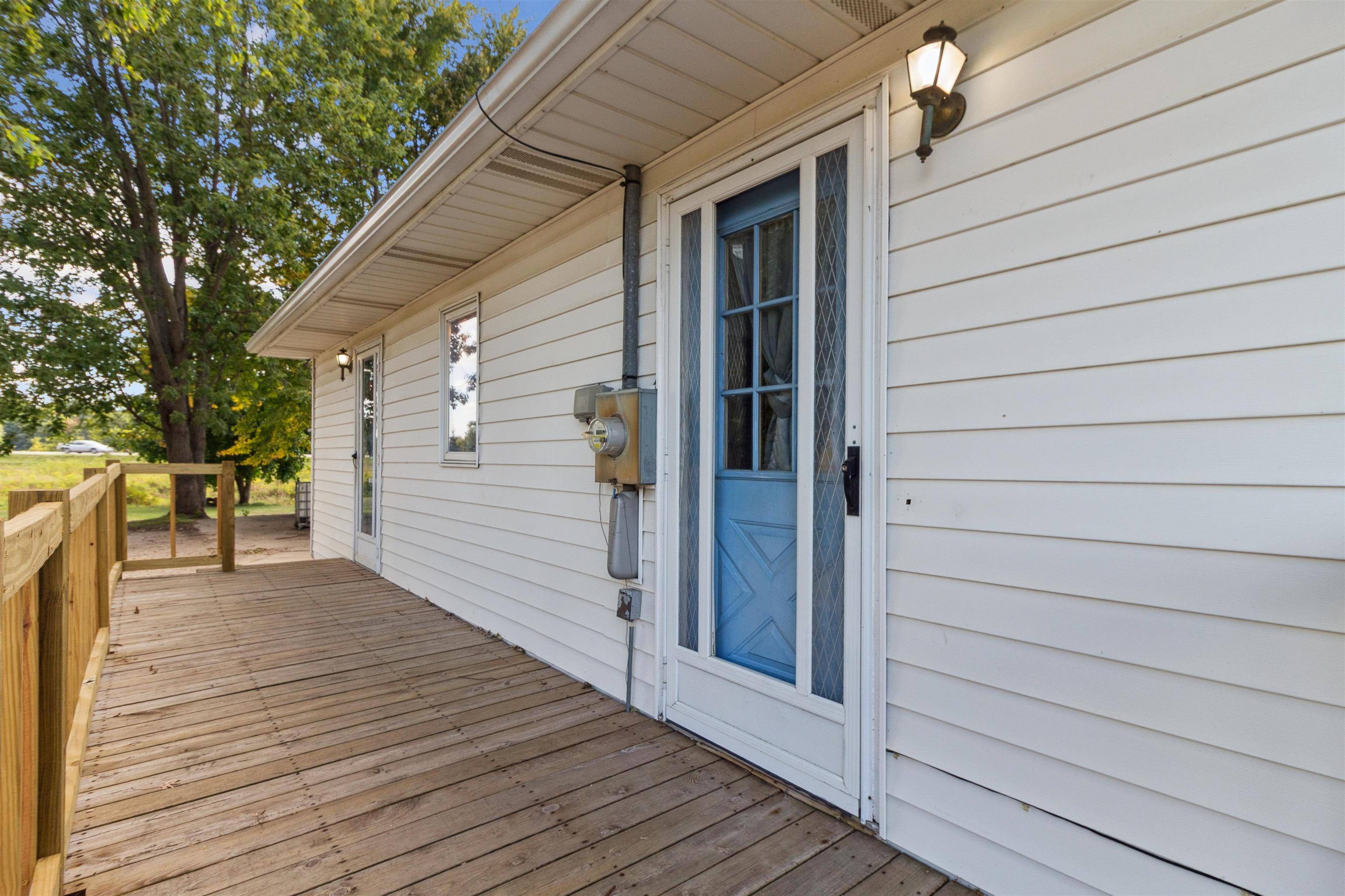 Saint Louis, MI 48880,285 W Hoffman RD