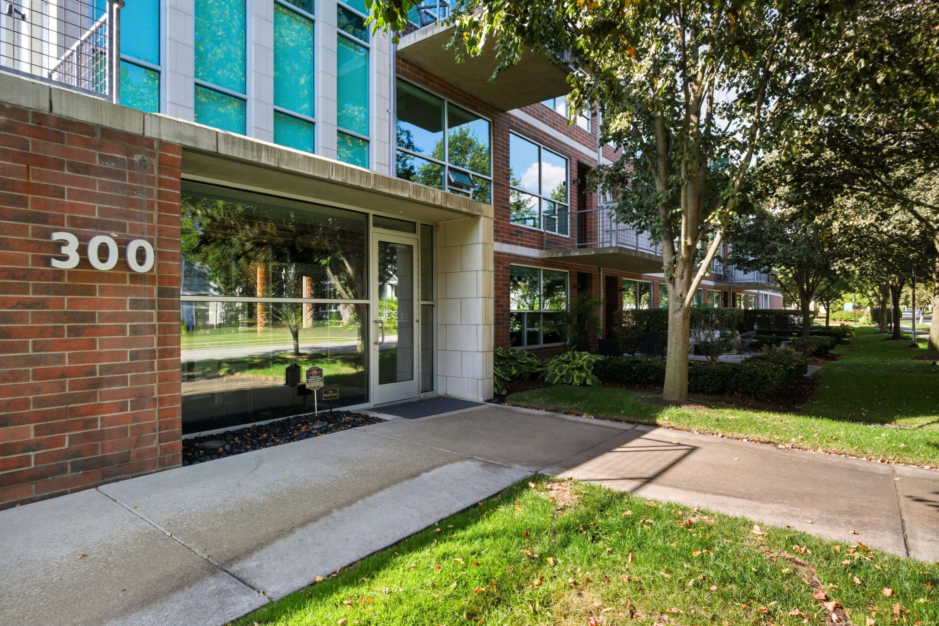 Plymouth, MI 48170,300 Hamilton ST #201