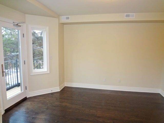 Toronto C01, ON M6G 3L7,728 Shaw ST #Floor 2