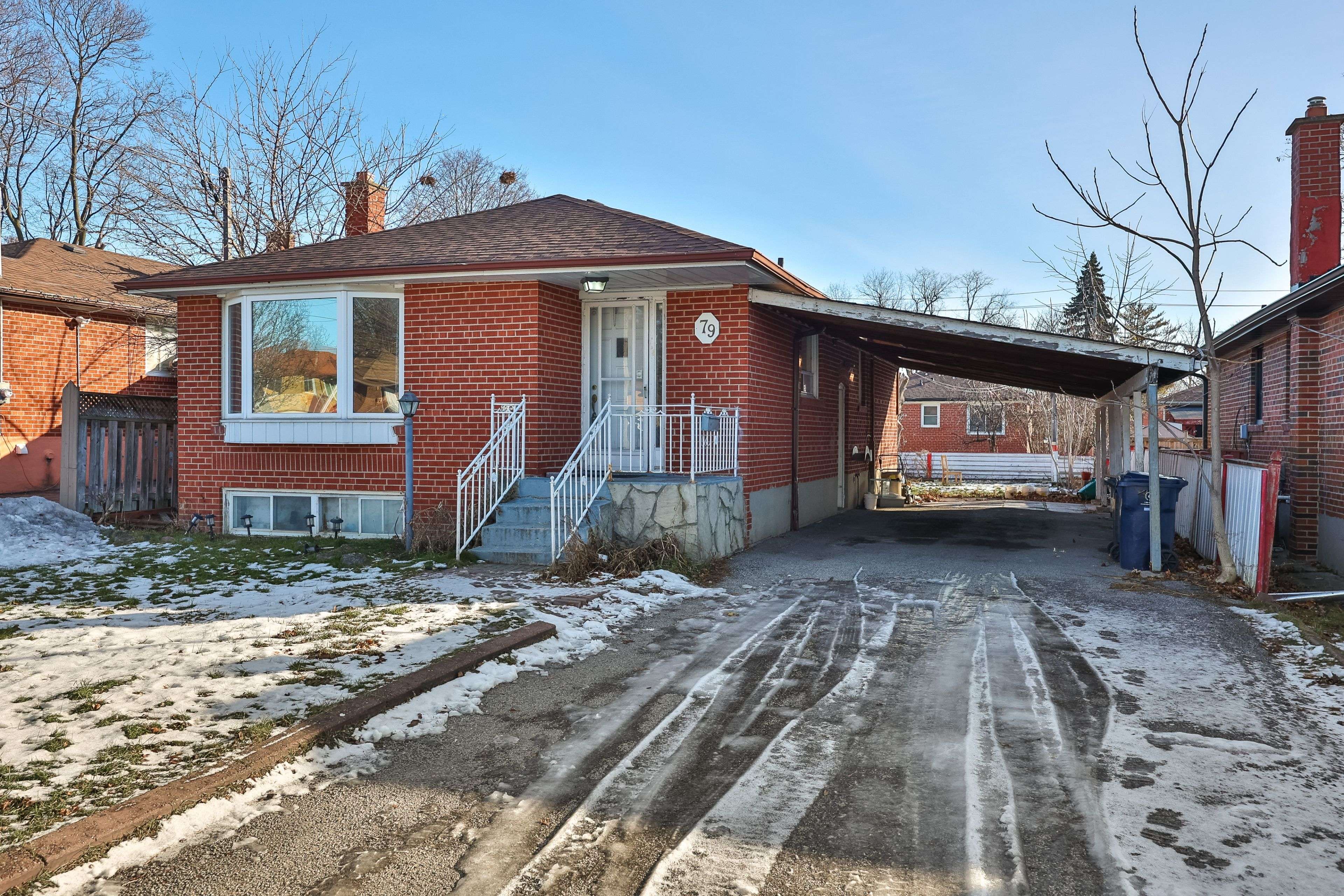 Toronto E09, ON M1G 2P2,79 Mountland DR