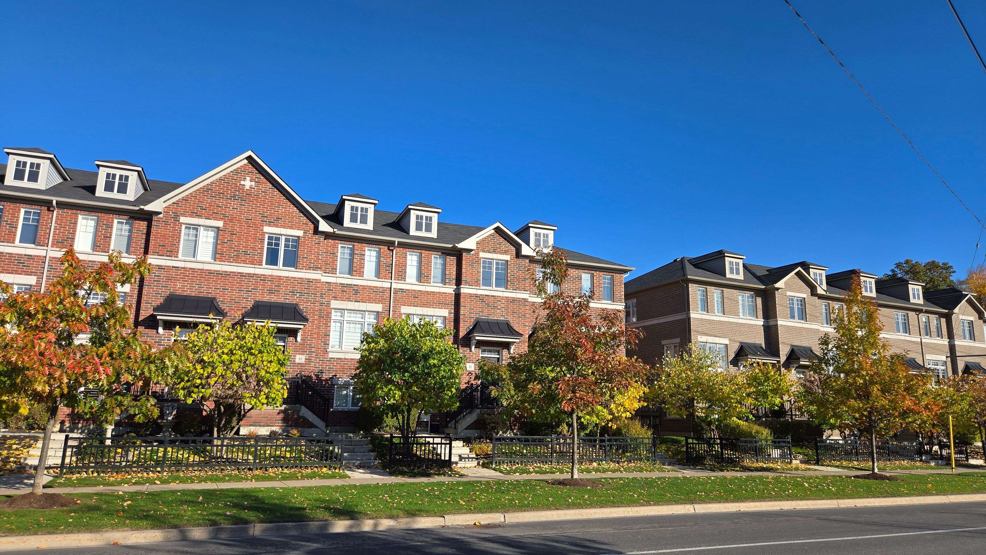 Clarington, ON L1C 0S4,70 Streathern WAY