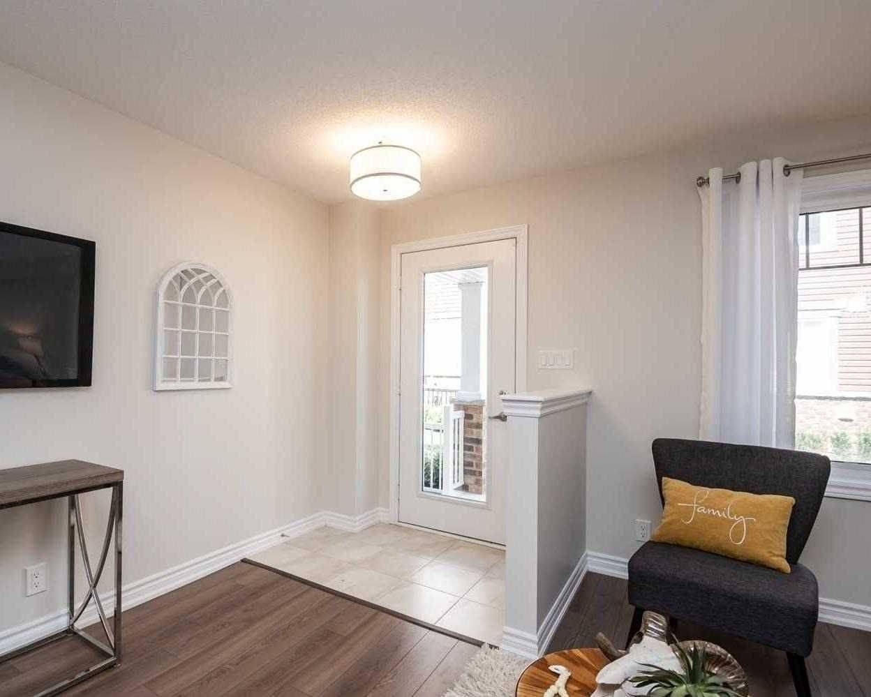 Oshawa, ON L1L 0J5,2500 Hill Rise CT #66