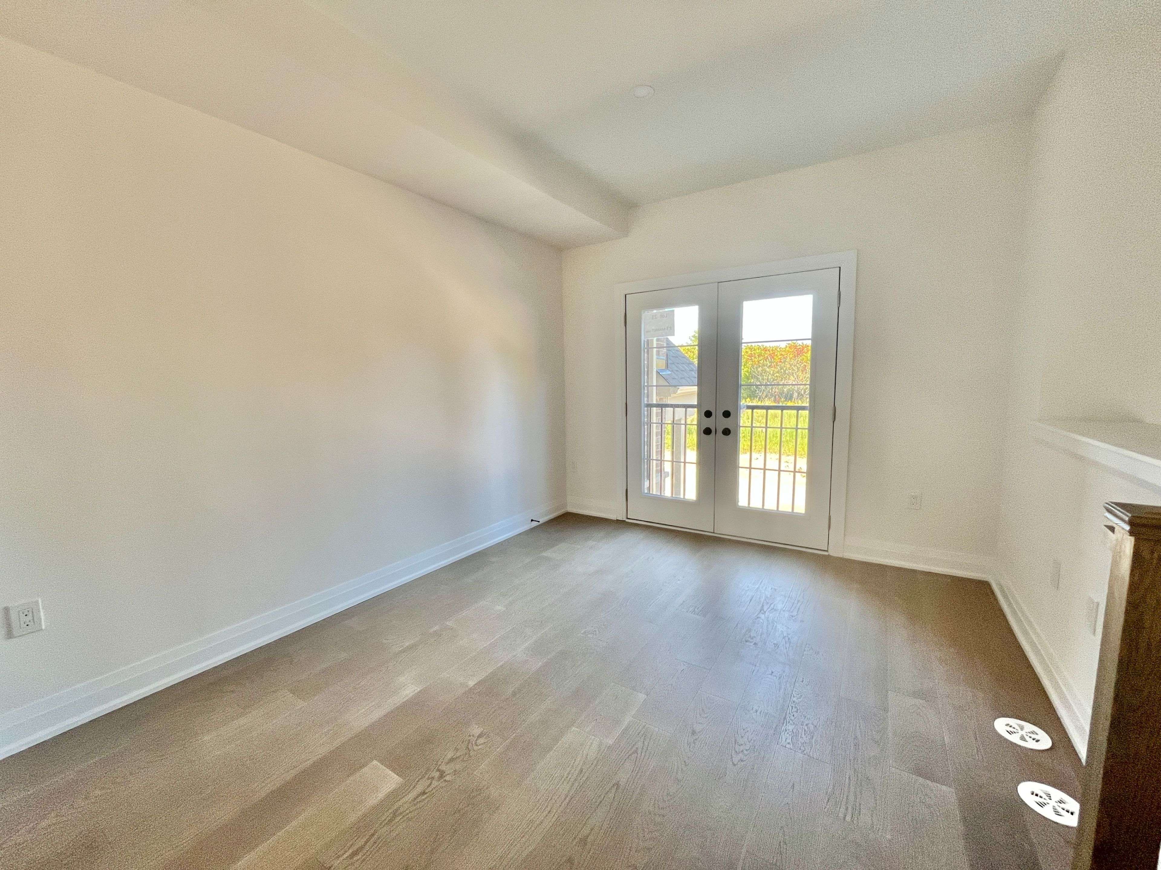 Clarington, ON L1B 1J2,83 Marret LN