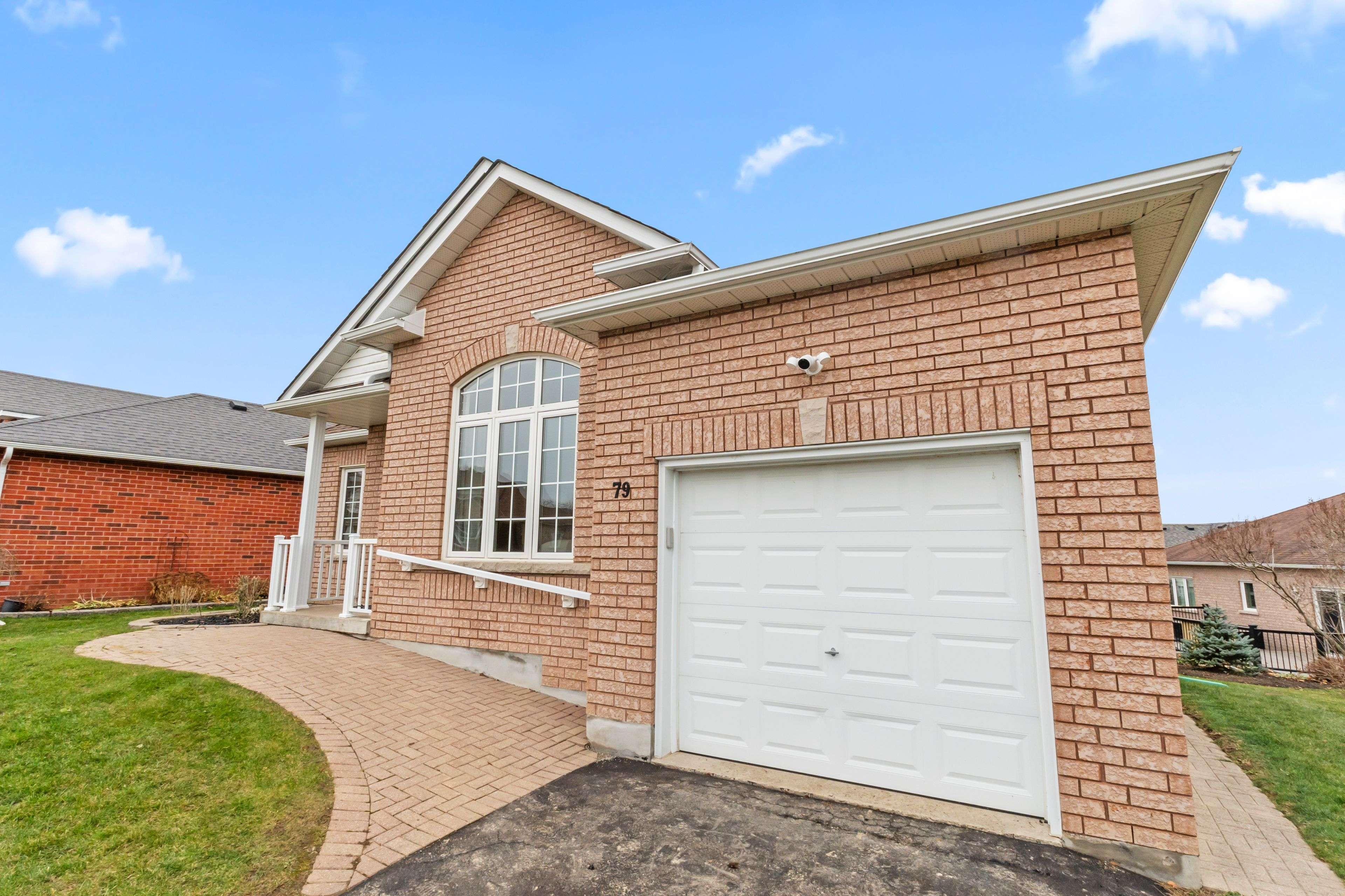 Scugog, ON L9L 1S3,79 South Garden CT