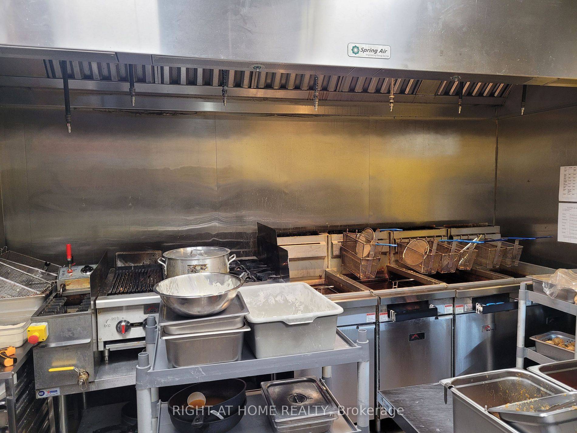 Toronto E09, ON M1P 4P5,300 Borough DR #FC-13