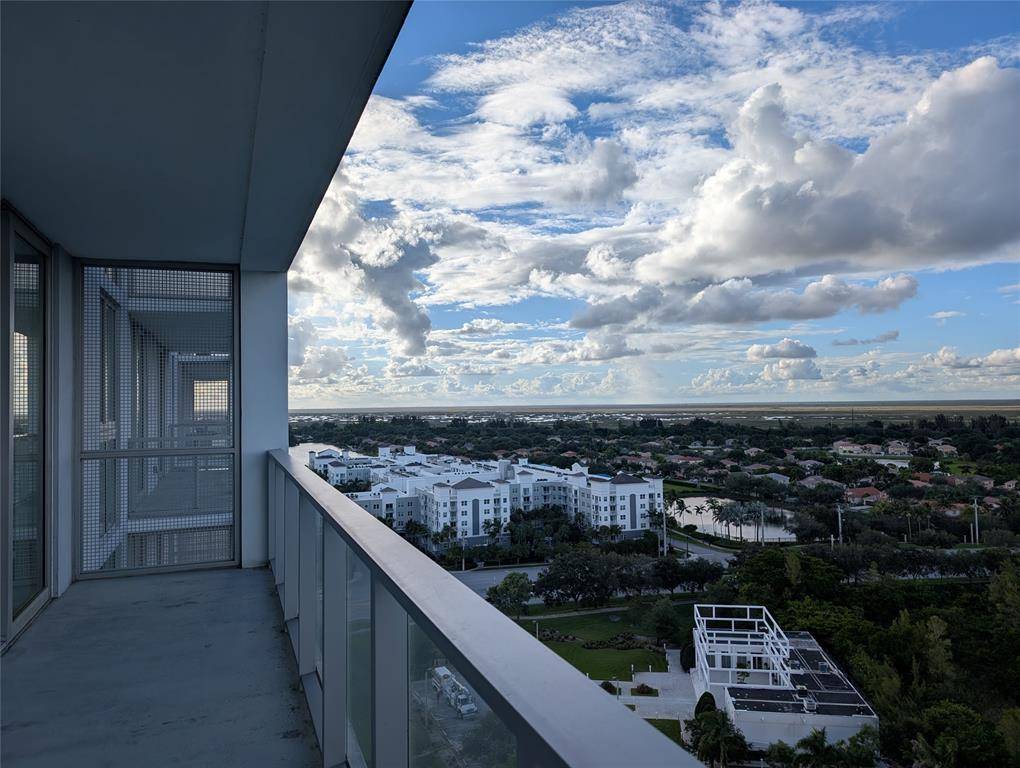 Sunrise, FL 33323,2000 Metropica Way #1501