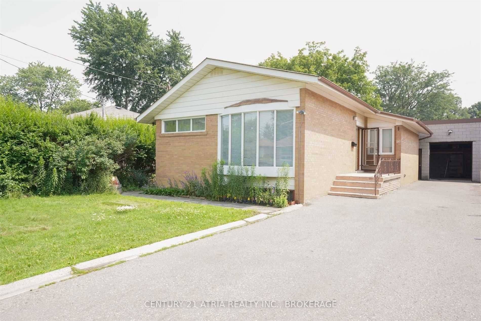 Richmond Hill, ON L4C 2V7,438 Lynett CRES