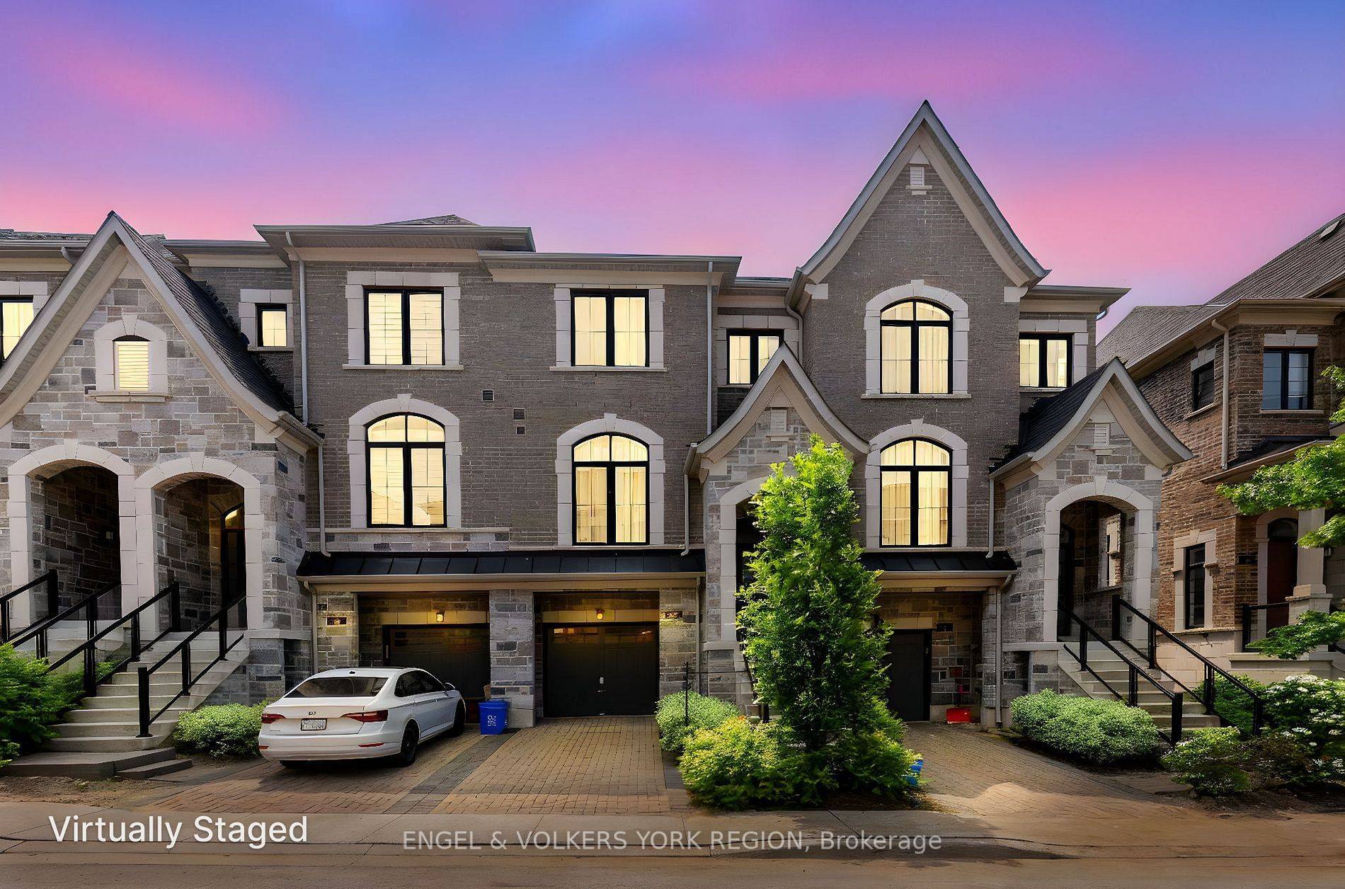 Richmond Hill, ON L4C 1C2,29 Nardini LN N