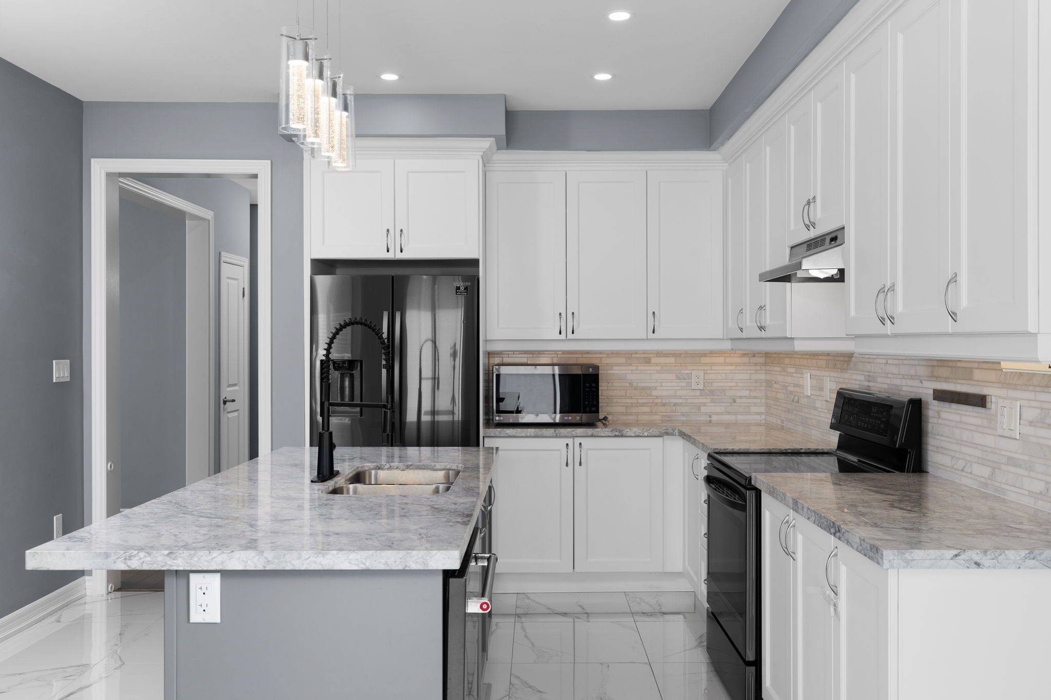 Innisfil, ON L9S 0L6,1464 Farrow CRES