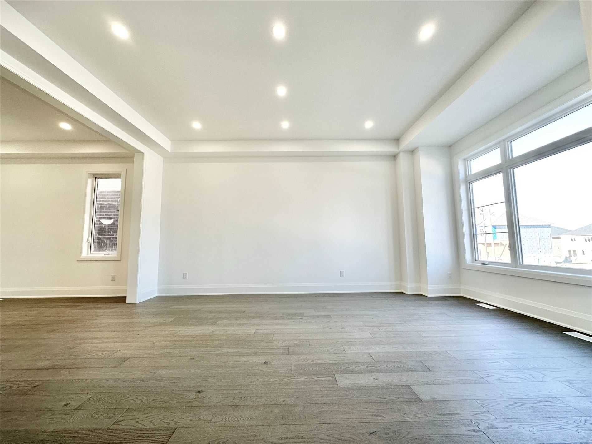 East Gwillimbury, ON L9N 0W4,80 Silk Twist DR