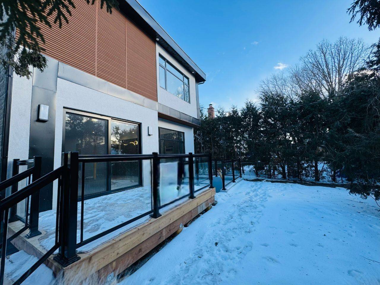 Markham, ON L3R 1X3,21 Shadbolt CT