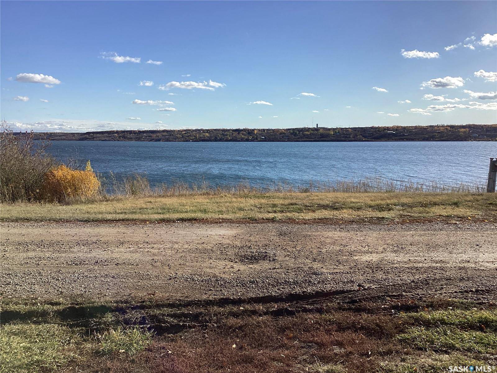 Saskatchewan Beach, SK S0G 4L0,704 Grove AVENUE