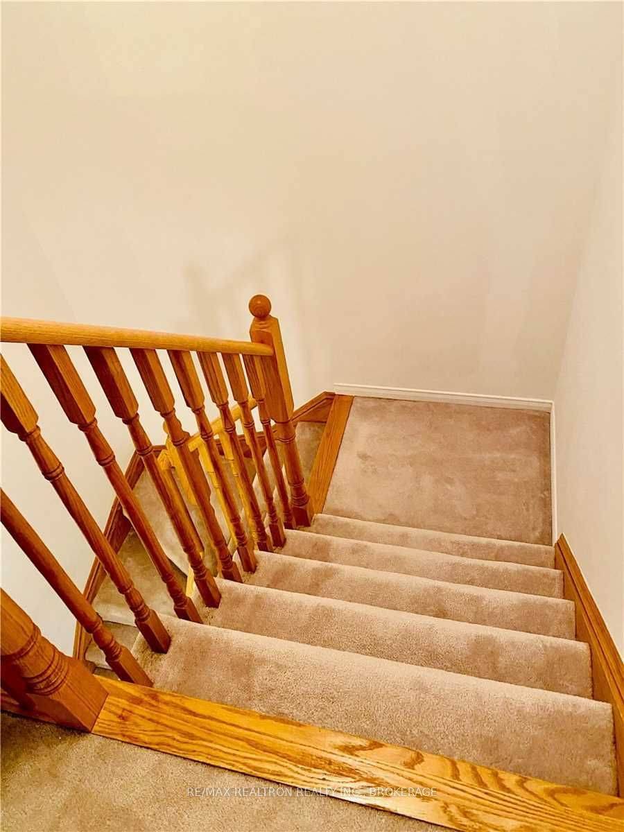 Oakville, ON L6H 0H7,2551 Sixth Line #8