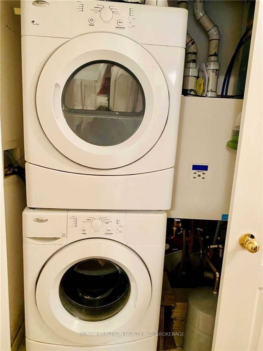 Oakville, ON L6H 0H7,2551 Sixth Line #8