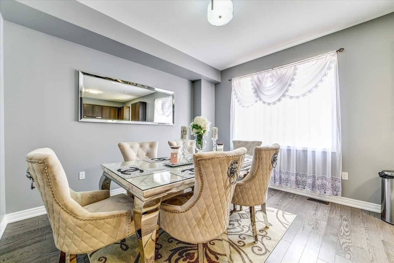 Brampton, ON L6Y 0H8,50 Hashmi PL #Upper