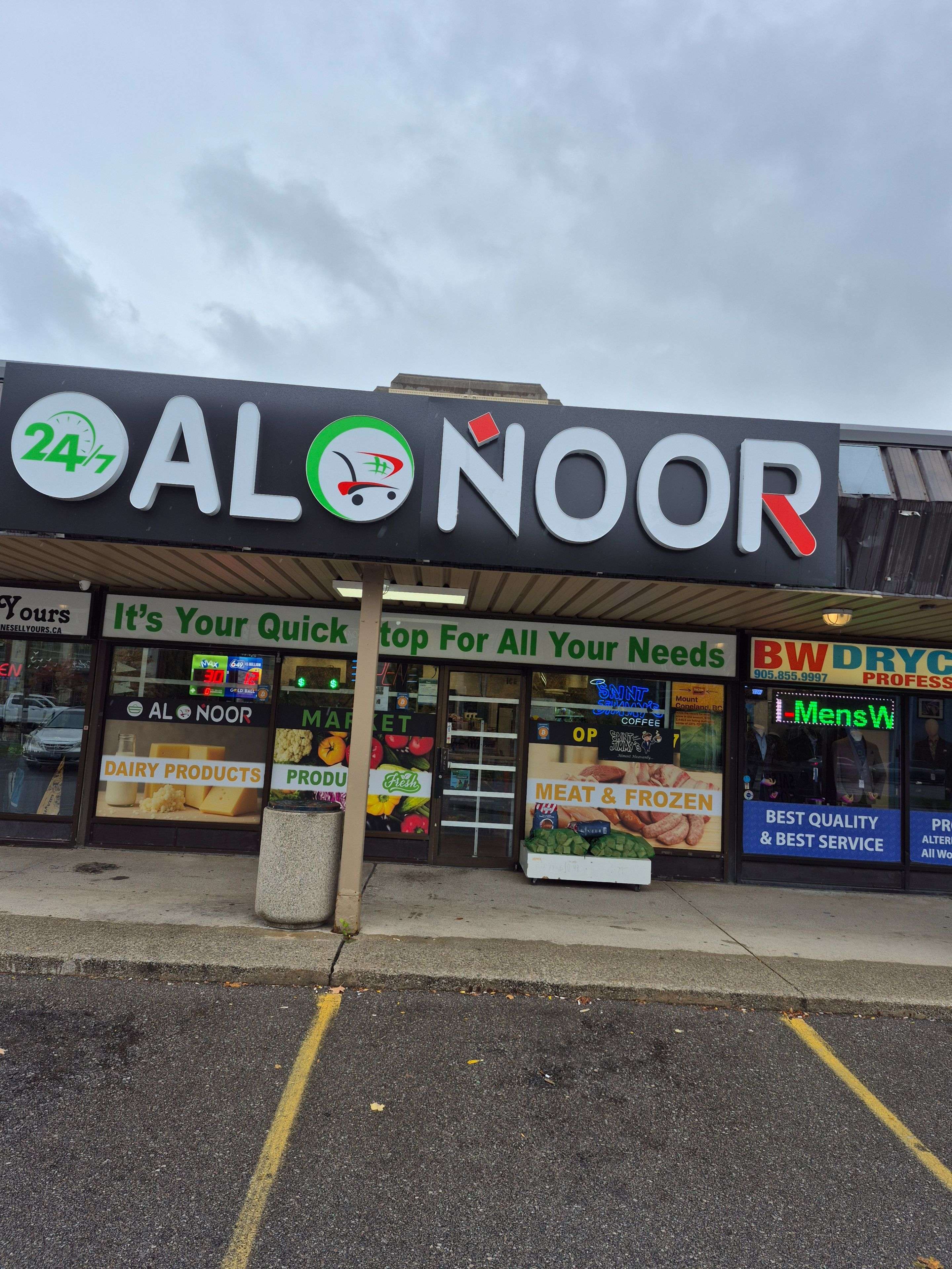 Mississauga, ON L5J 1J7,1900 Lakeshore RD W #3