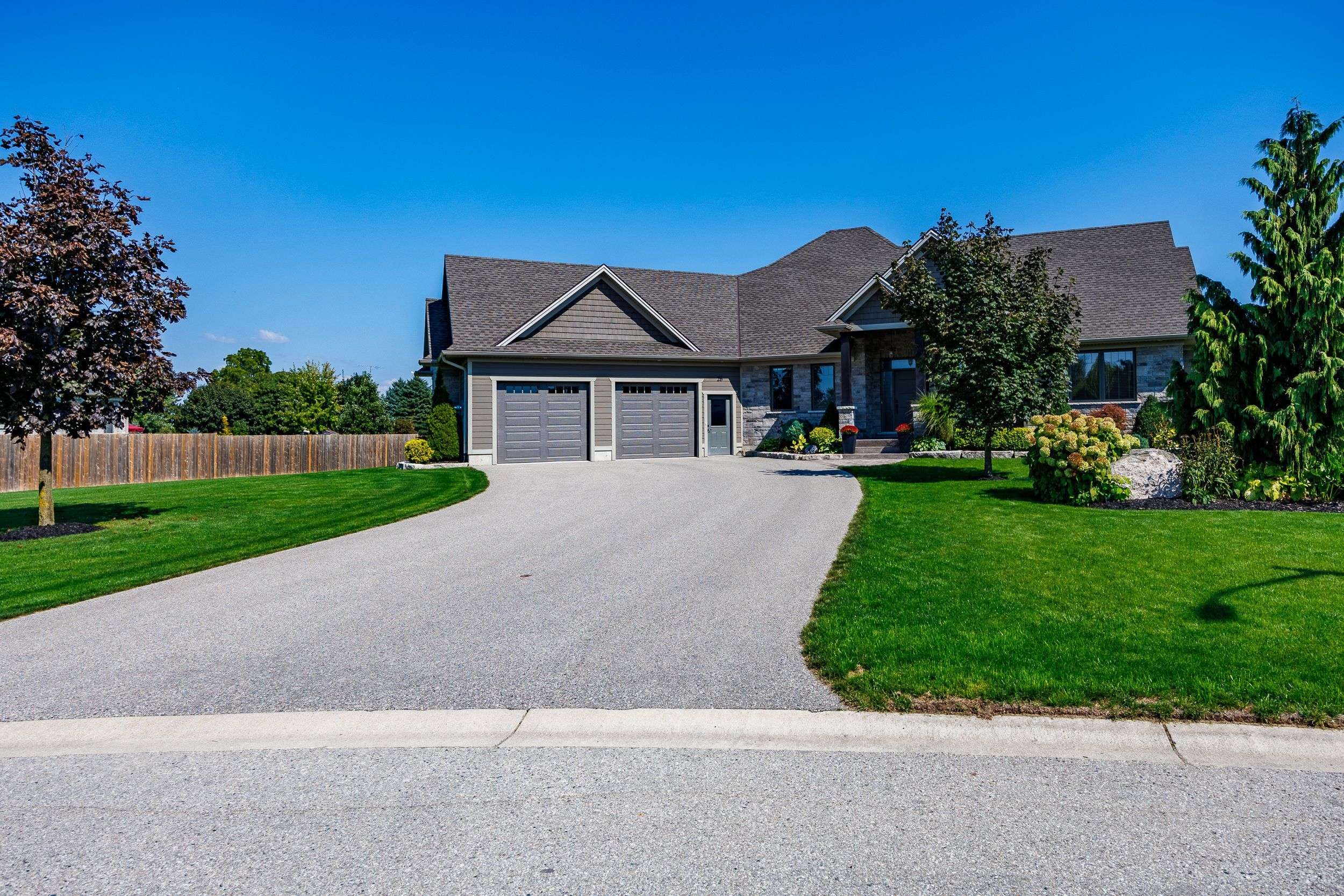 Norfolk, ON N0J 1E0,26 Millcreek CT