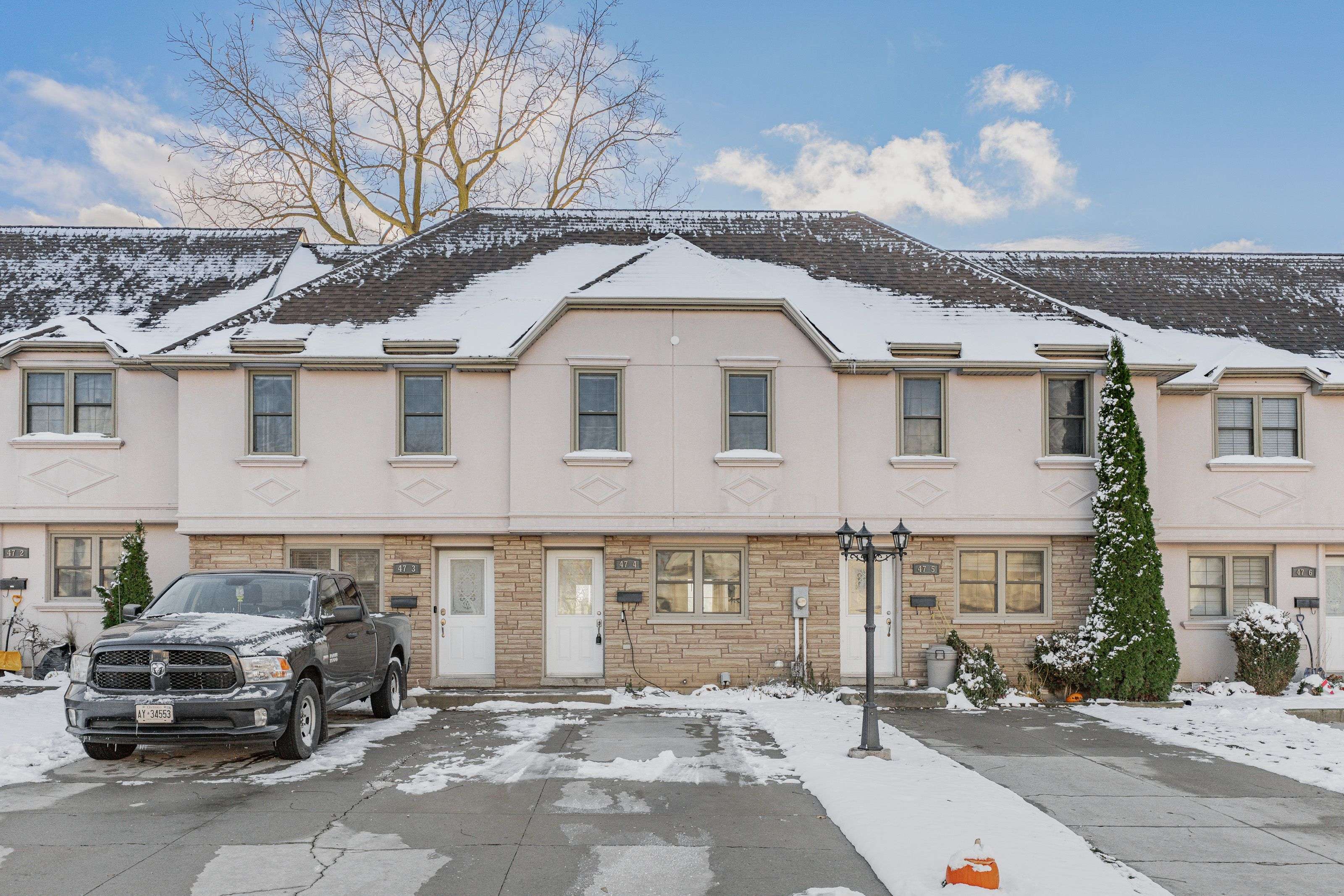 Woodstock, ON N4S 7H7,47 Blandford ST #4