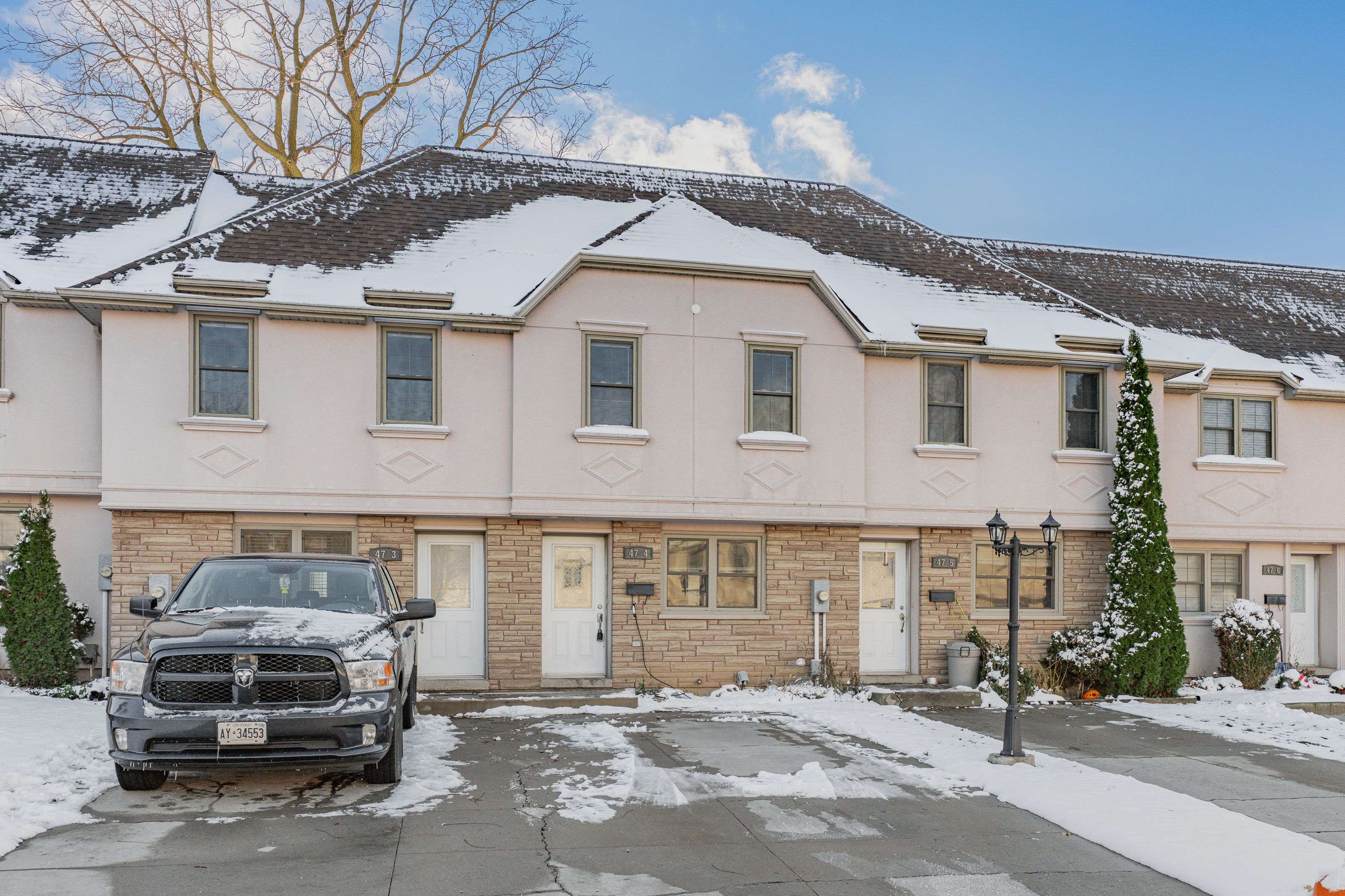 Woodstock, ON N4S 7H7,47 Blandford ST #4