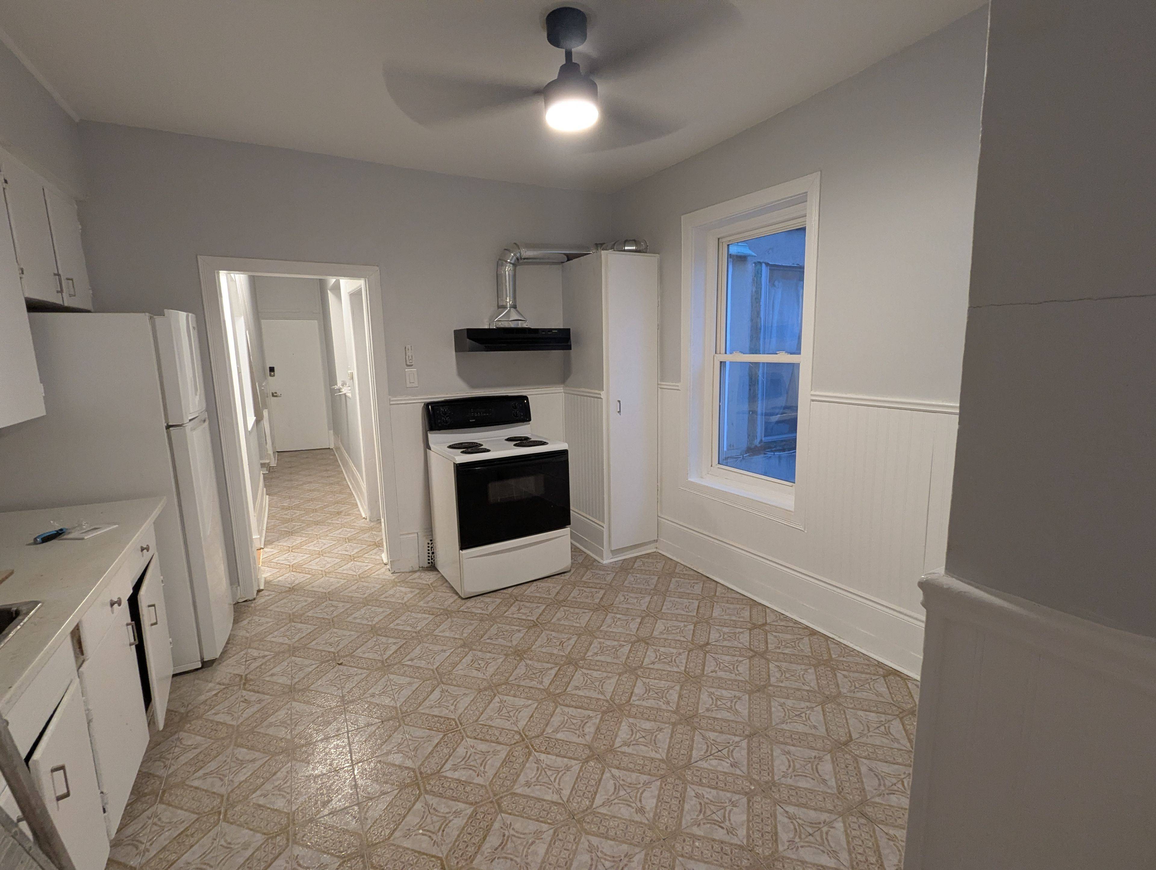 West Centre Town, ON K1R 7N9,74 Preston ST #1