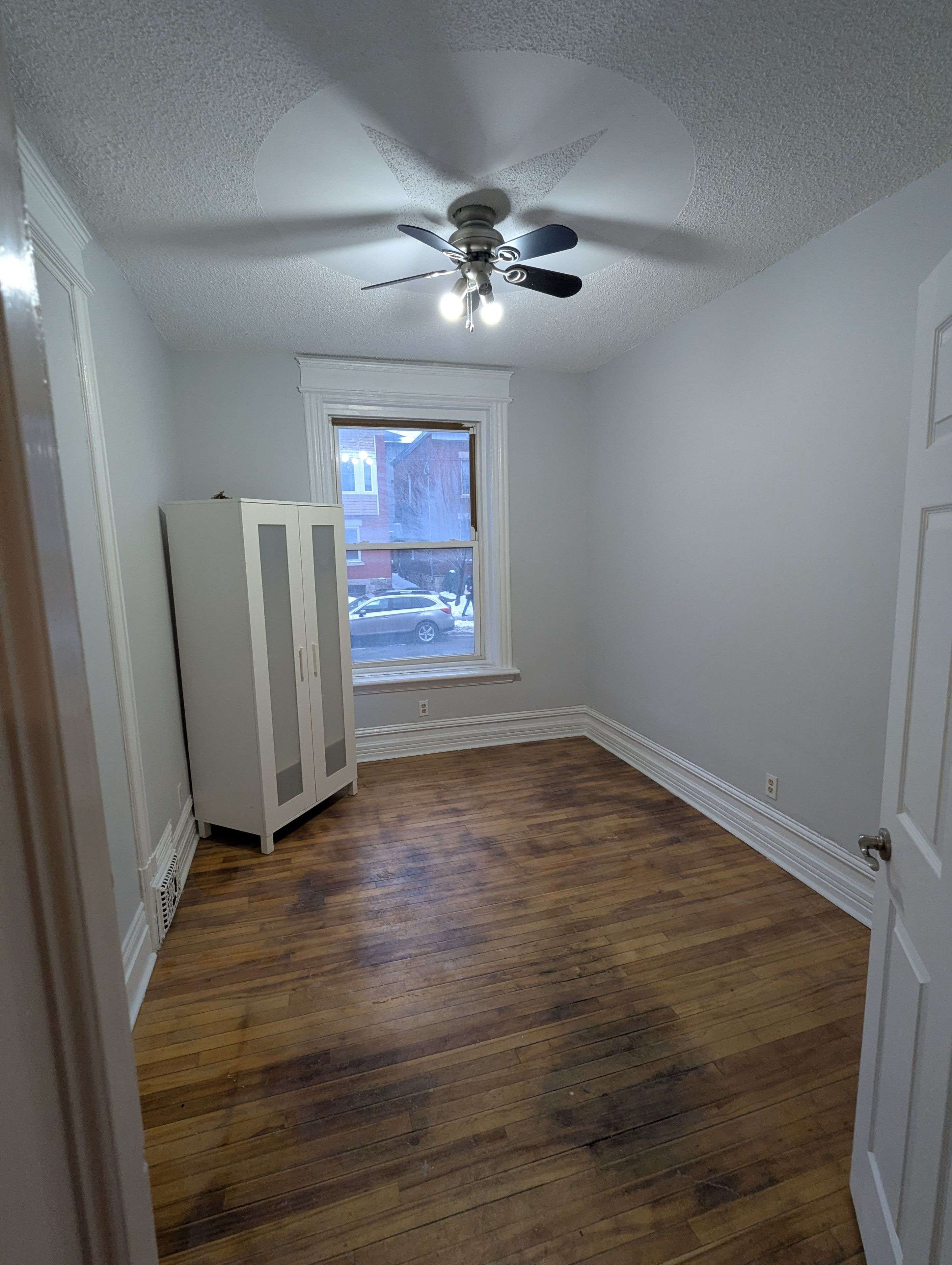 West Centre Town, ON K1R 7N9,74 Preston ST #1