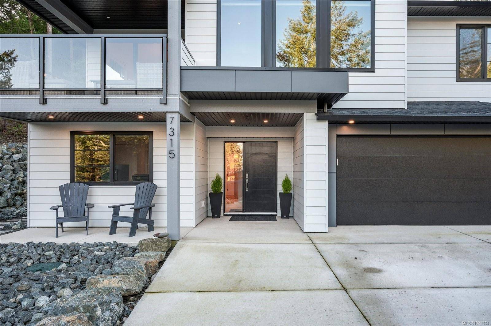 Lantzville, BC V0R 2H0,7315 Aulds Rd