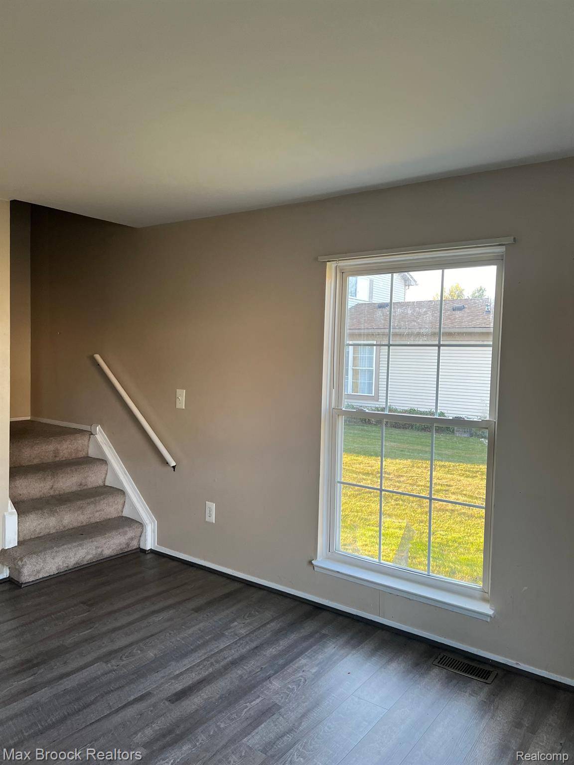 Sterling Heights, MI 48312,35129 TERRYBROOK DR DR #27