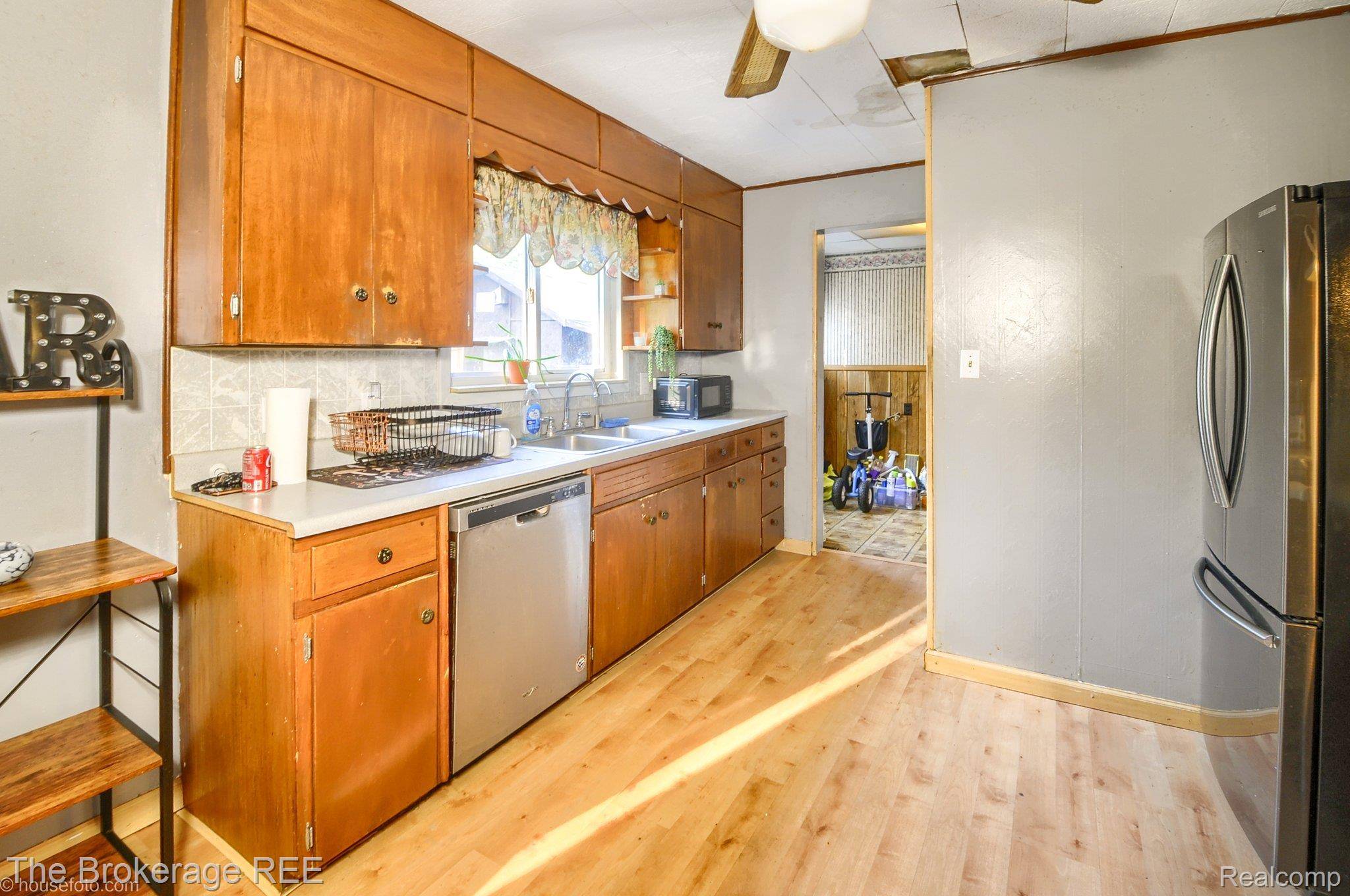 Flint, MI 48506,4455 Burgundy DR