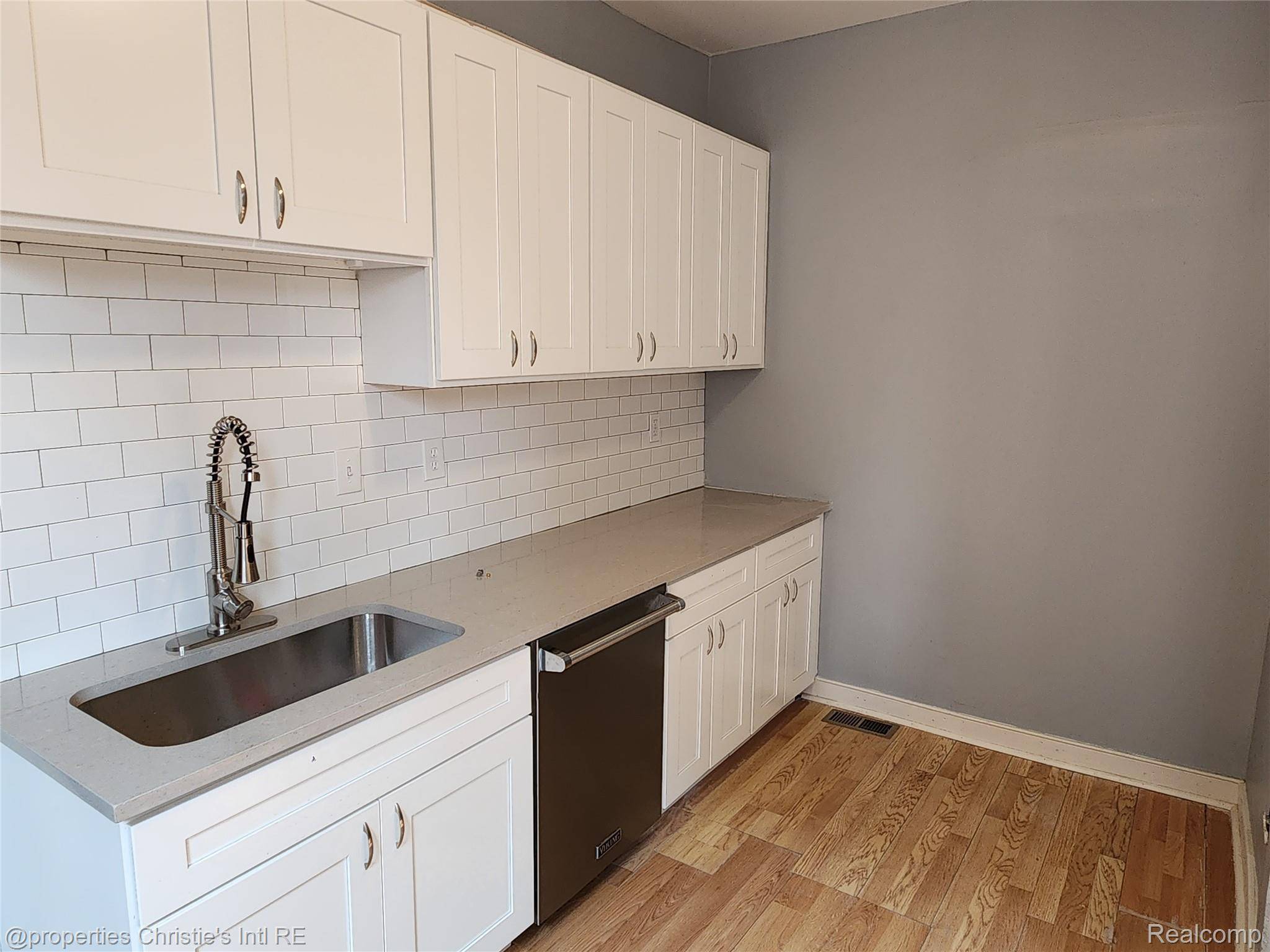 Detroit, MI 48201,4207 4th ST #3