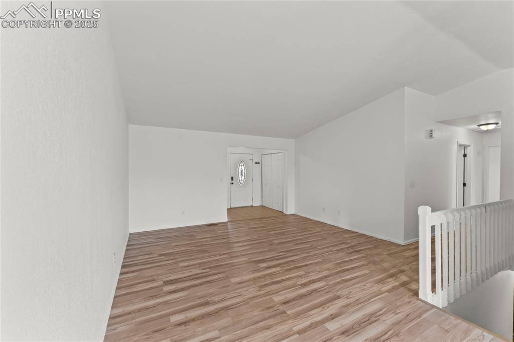 Colorado Springs, CO 80915,2355 Heathercrest DR