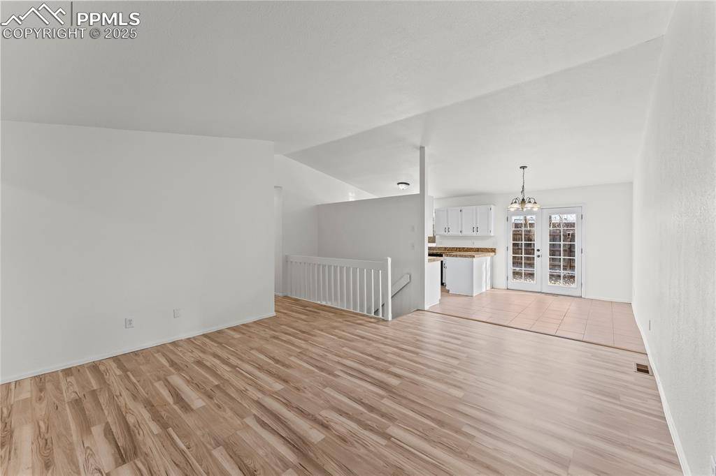 Colorado Springs, CO 80915,2355 Heathercrest DR