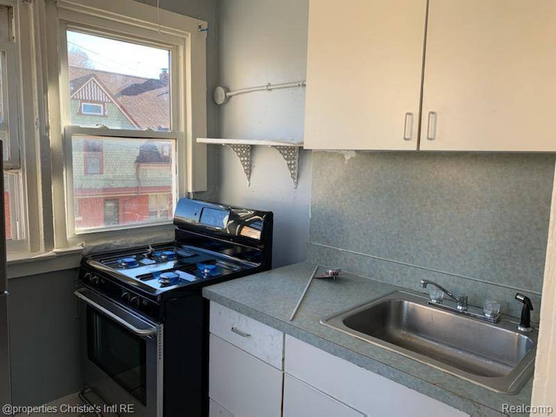 Detroit, MI 48201,4207 4th ST #7