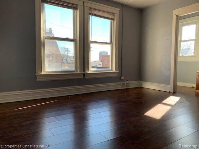 Detroit, MI 48201,4207 4th ST #7