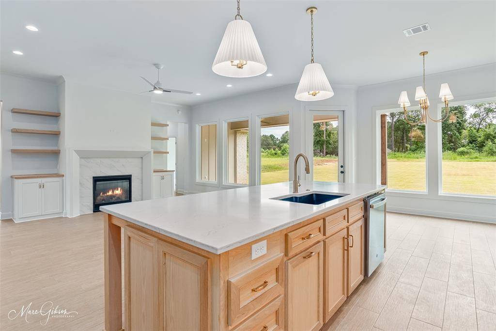 Benton, LA 71006,857 Walstonburg Lane