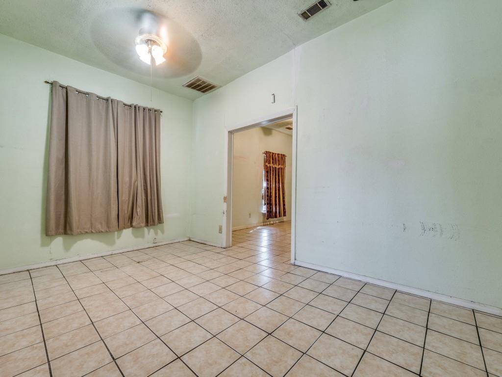 Dallas, TX 75223,4942 Terry Street