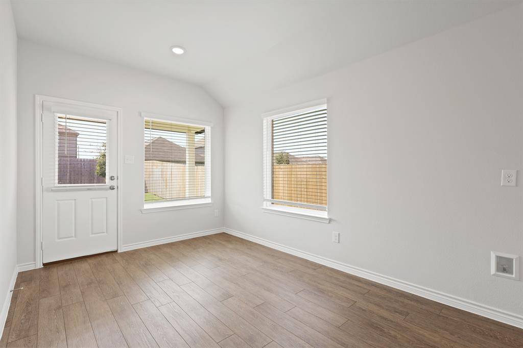 Ennis, TX 75119,1601 Romans Road