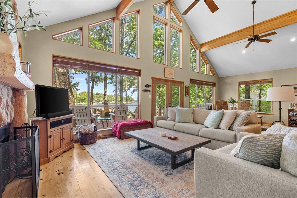 Scroggins, TX 75480,115 Larsen Lane