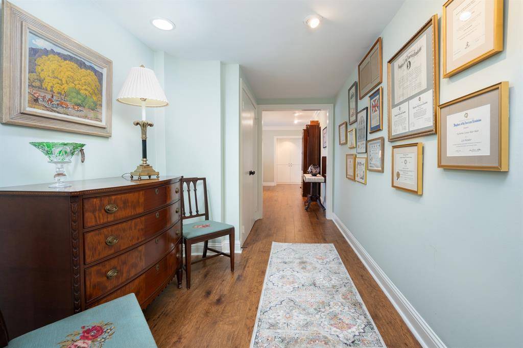 Dallas, TX 75219,3525 Turtle Creek Boulevard #11D