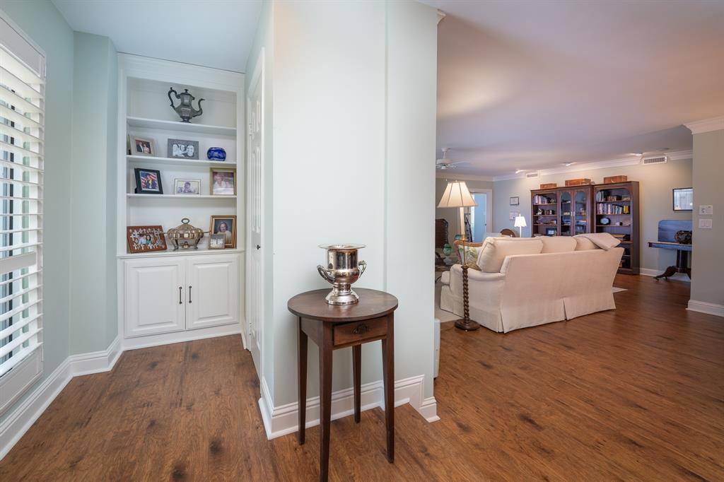 Dallas, TX 75219,3525 Turtle Creek Boulevard #11D