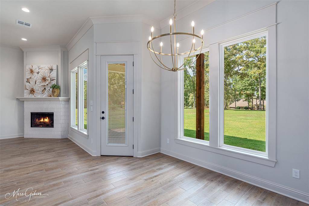 Benton, LA 71006,807 Walstonburg