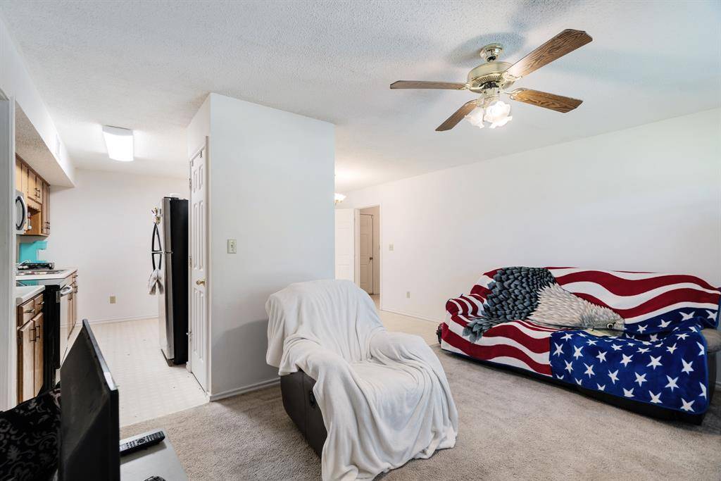 Blossom, TX 75416,450 Faucett Street