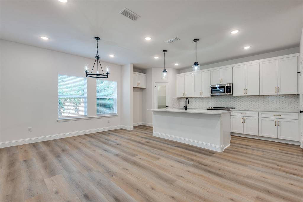 Dallas, TX 75212,3235 Chihuahua Avenue