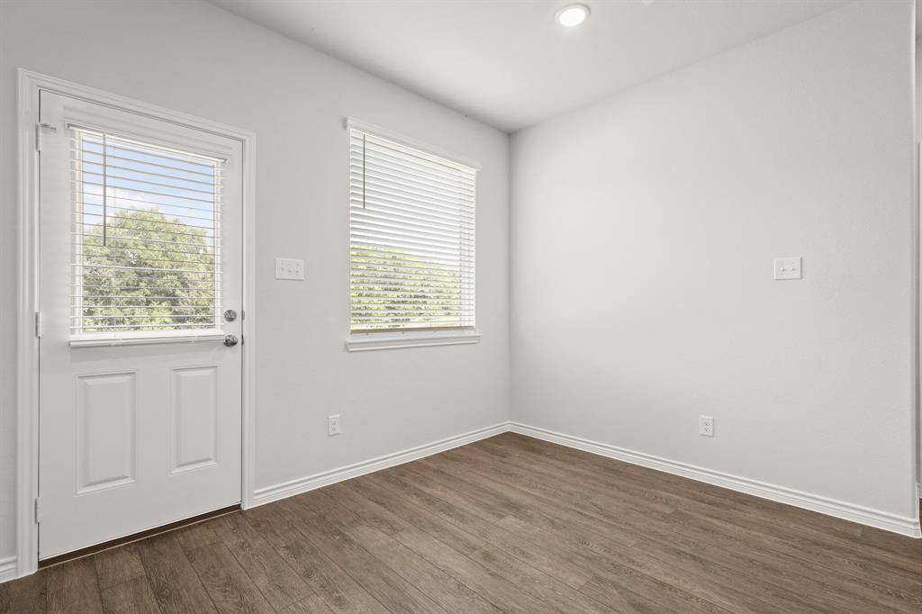 Ennis, TX 75119,1504 Romans Road